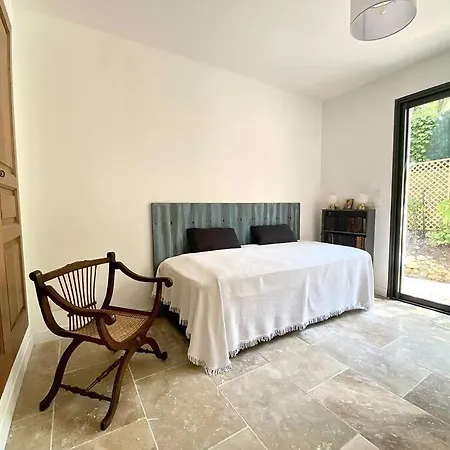 Spacieuse Villa, Environs 10 Min A Pied Des Plages 빌라