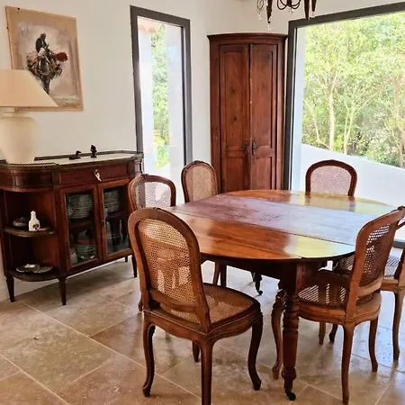 Spacieuse Villa, Environs 10 Min A Pied Des Plages 빌라 라 가르드