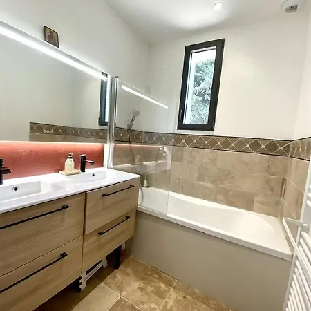 빌라 Spacieuse Villa, Environs 10 Min A Pied Des Plages *
